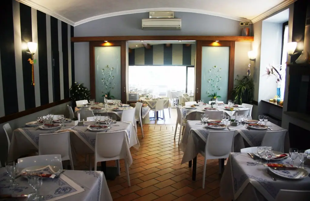 Prima sala interno - Ristorante il Cantuccio a Brovello-Carpugnino